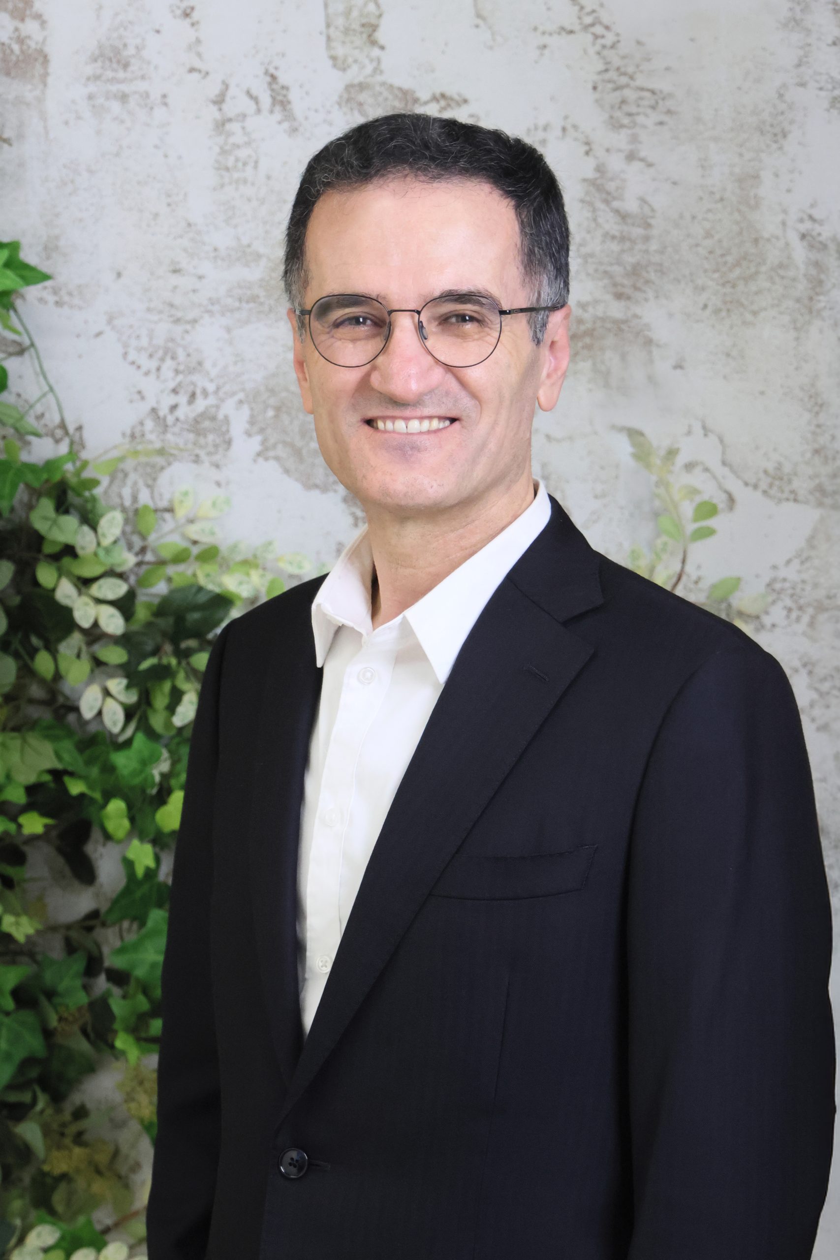 Mr.H.Bevrani